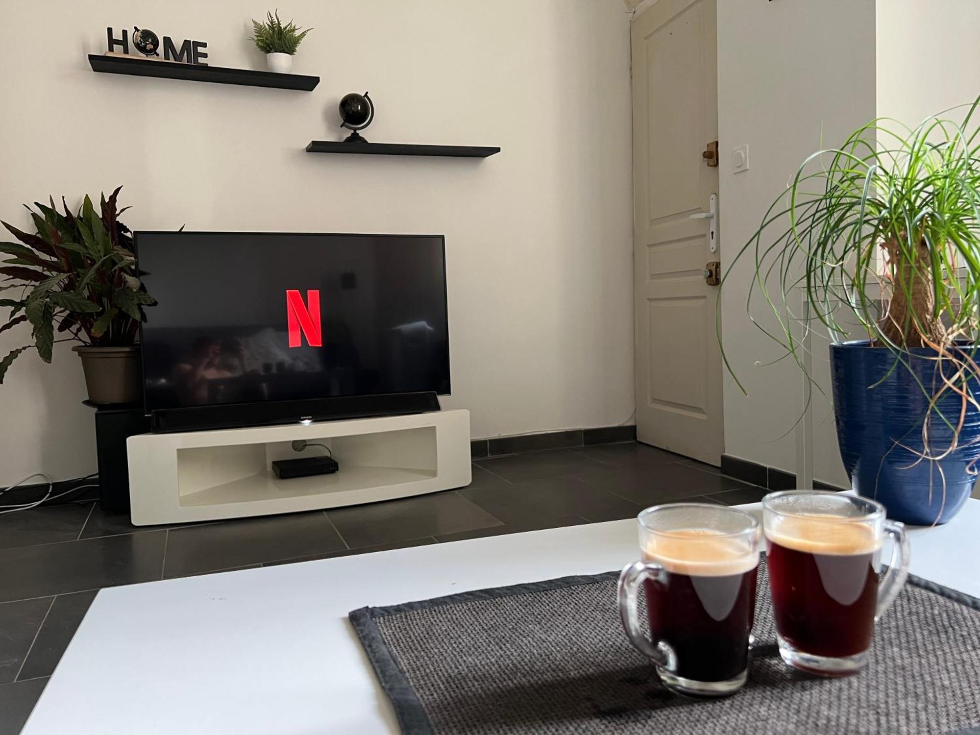 Cosy Studio Hyper Centre Avec Kitchenette & Climatisation Carpentras Kültér fotó